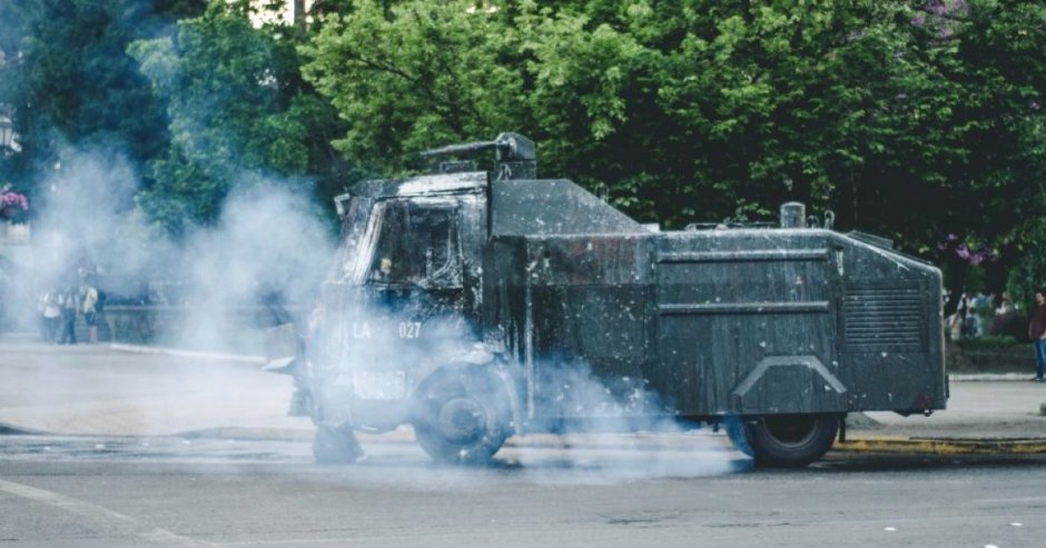 Conforme a los testimonios recogidos por el INDH, Carabineros disparó gas directamente hacia las personas en situación de discapacidad.